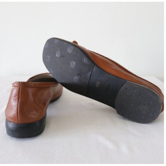 Bruno Magli Women's Leather Loafer Flat- Chesnut - Picture 6 of 7